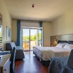 Il Tridente Hotel Ξενοδοχείο 4*