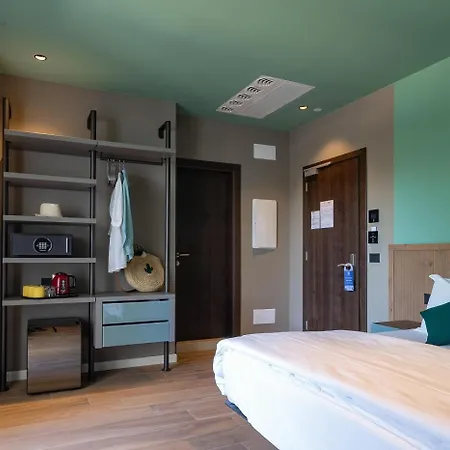 Il Tridente Hotel 酒店 比比翁