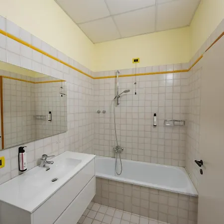 Il Tridente Hotel 4* 비비오네
